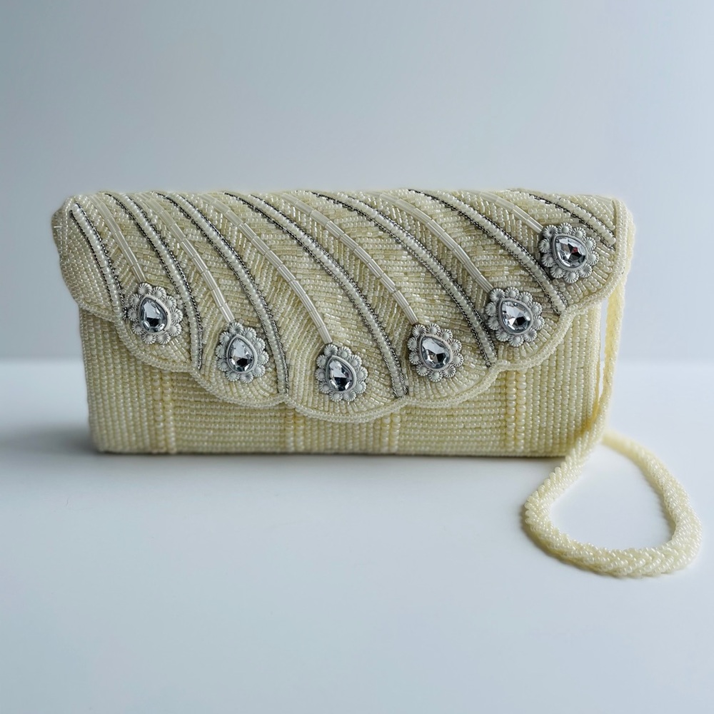 Viola Collection, 80’s inspired pearl purse